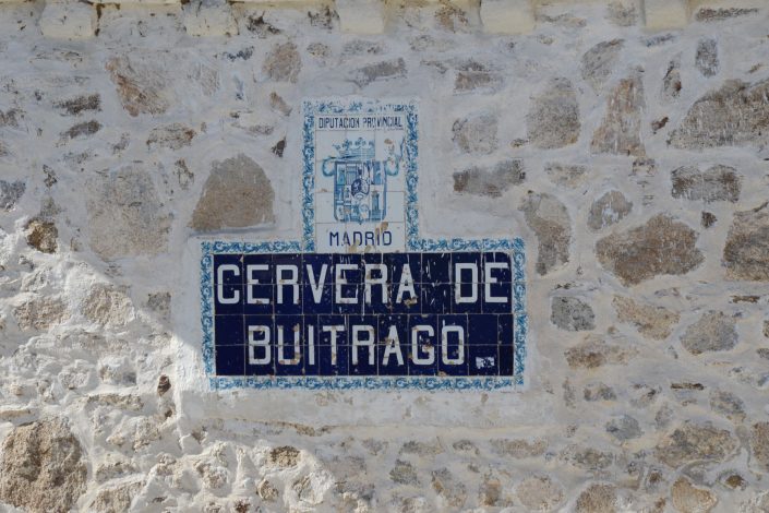 Cervera de Buitrago placa